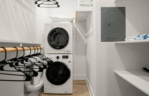 Travis Heights Apartment | SoCo-a-Go-Go