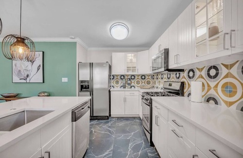 Dawson House | SOCO's Ladybird. Charming. Remodeled. Walkable!
