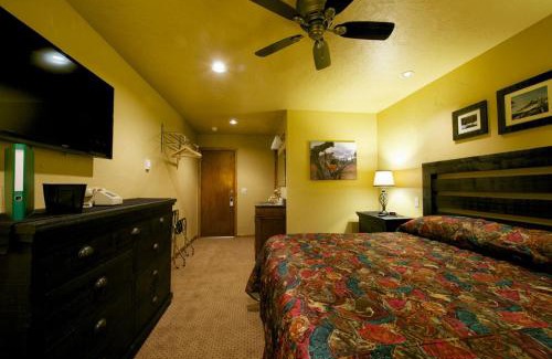 Cooke City-Silver Gate Cabin | Soda Butte Lodge