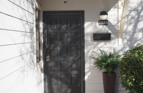 Forest Acres Apartment | Soda City Luxury 3BR Condo