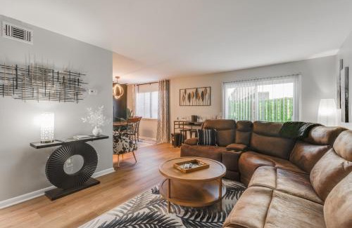 Forest Acres Apartment | Soda City Luxury 3BR Condo