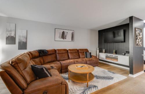 Forest Acres Apartment | Soda City Luxury 3BR Condo