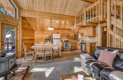 Serene Lakes House | Soda Springs Surprise