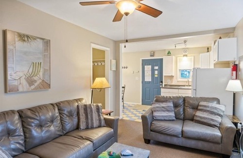 Sodus Point Cottage | Sodus Bay View Bungalow