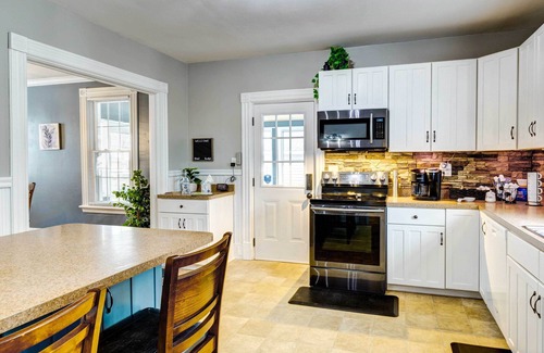 Sodus Point House | Sodus Point Home - Walkable to Beach!