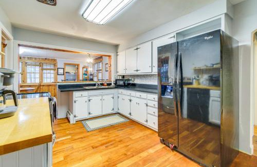 Sodus Point House | Sodus Point Vacation Rental Steps to Lake Ontario