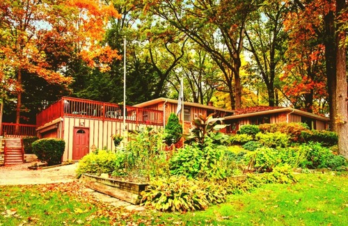 La Porte House | "SOFANA ON THE LAKE" - Unforgettable Moments of Relaxation at The Lake!