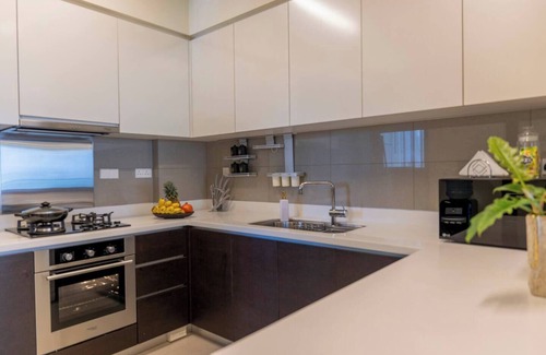 Colombo 02 Apartment | Sofia's Luxury Apartment , Cinnamon Life Suites. Boutique style, Sea Views, Pool
