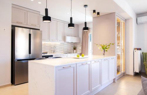 Perama Apartment | Sofias & Rolandos Luxury home