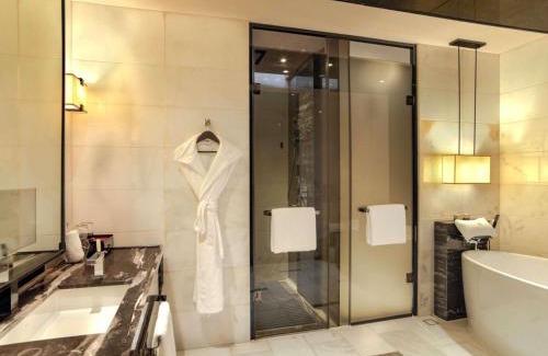 Tianhebei Hotel | Sofitel Guangzhou Sunrich - Free Shuttle Bus to Canton Fair Complex & Overseas Buyer Registration Services during Canton Fair Period
