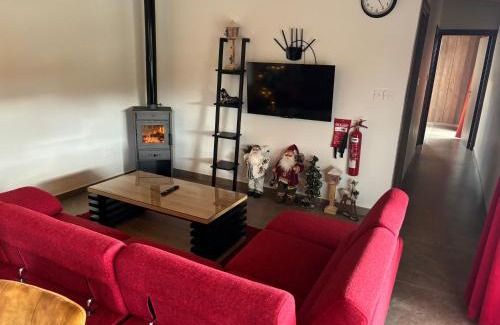 Vasa Koilaniou House | Sofros To Apomero