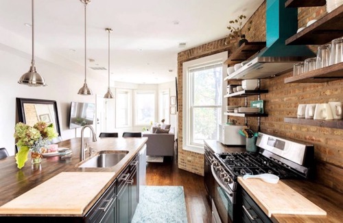 Rogers Park Condo | Soft Leather and Warm Bricks at a Stylish Rogers Park Home