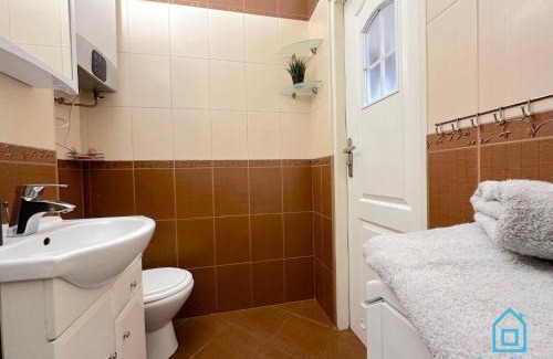 Orunia-St. Wojciech-Lipka House | Soft Room 10 min to Old Town Gdansk