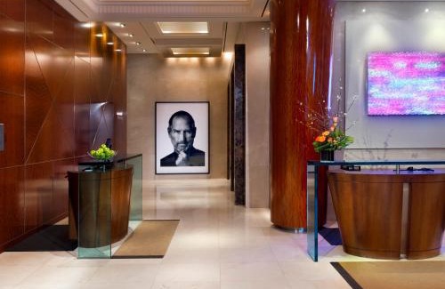 Wellington Place Hotel | SoHo Residences Toronto