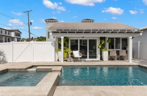 Courier City - Oscawana House | SoHo Serenity - Amazing Home with Private Pool & Hot Tub, SoHo District