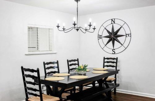 Norfolk - Virginia Beach House | Sojourn Bayview Sanctuary Home Sleeps 6