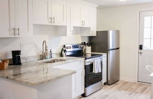 Willoughby Spit Apartment | Sojourn Beachside Hideaway 2 BR