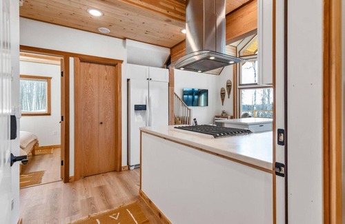 Willow Cabin | Sojourn Cabin~Recreational Haven