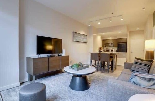 Court House Apartment | Sojourn | Courtland Towers