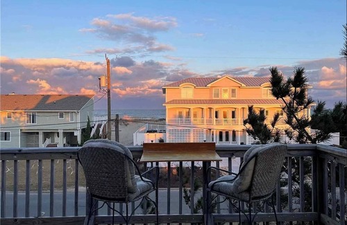 Sandbridge House | Sojourn Ocean Dreams Sleeps 18+