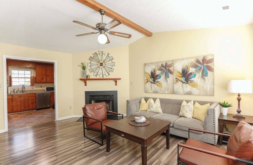 North Newport News House | Sojourn Ranch Home near Ft Eustis Family Home