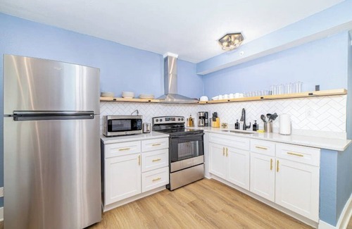East Ocean View Apartment | Sojourn's Harborage - Bay Suite