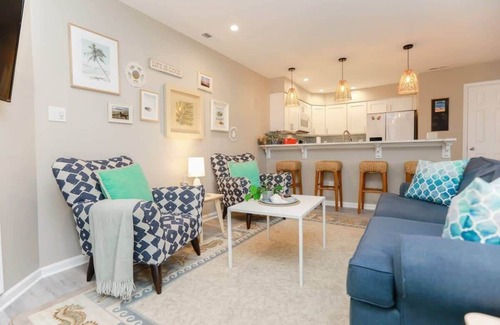 Northeast Virginia Beach House | Sojourn The Ocean Breeze in Virginia Beach