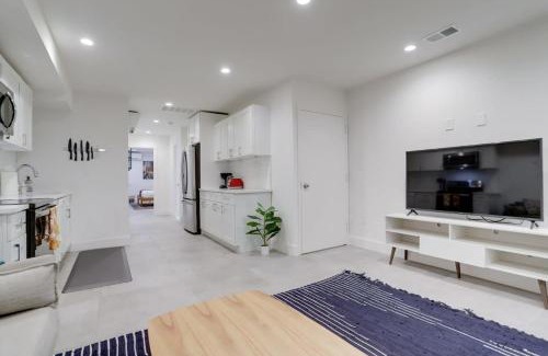 Bloomingdale Apartment | Sojourn Zen Oasis on V Street NW NEW