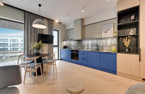Orlinki Apartment | Sol Marina - Pool, SPA, Wellness, Riverview & Parking by Downtown Apartments