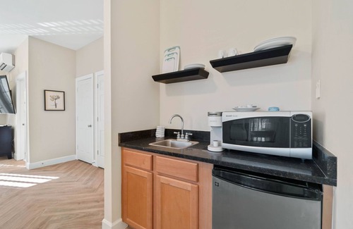 Treetop Condo | "Sol Mate" #239 Studio Sleeps 4