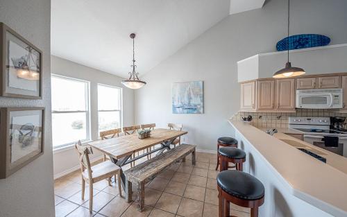 Sand Point House | Sol Searcher