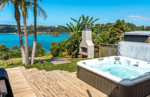 Surfdale House | Sol Spa Oasis - Surfdale Holiday Home