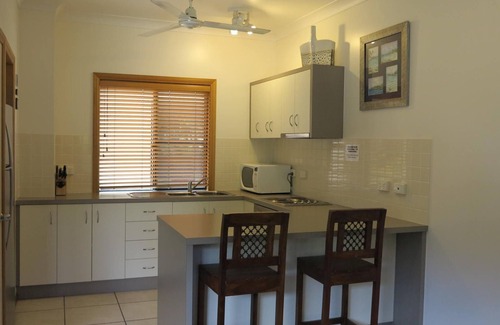 Arcadia House | Sol Y Olas Sun & Waves - Tastefully designed townhouse in lush, tropical gardens with pool