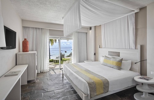 Belle Mare Resort | Solana Beach - Adults Only
