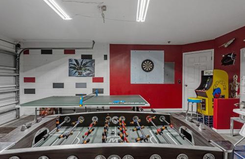 Solana Villa | Solana Tropical house with pool, game room near Disney