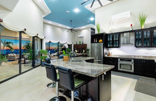 Coco House | Solar Hot tub, Walk to Beach, Daily Housekeeping Included