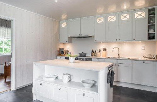 Aneby Apartment | Solar Lake Cottage