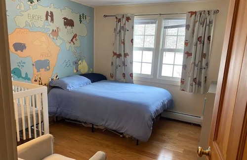 Waterbury Center House | Solar Powered & Centrally Located Waterbury Home