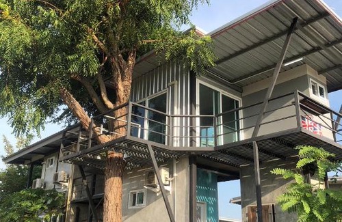 Uthai Thani House | SolarCell Private Homestay - โซล่าเซลล์ไพรเวทโฮมสเตย์
