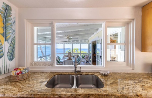 West End Villa | SOLARIA - pretty Caribbean style meets comfort, at this perfect tropical villa