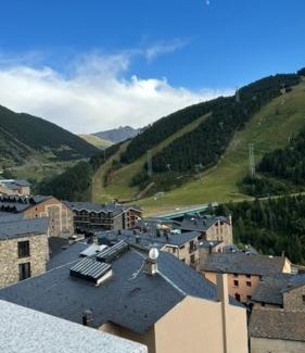 Soldeu Apartment | SOLDEU- EXCLUSIVO APARTAMENTO 130 M2 HASTA 10 PERSONAS CON PRECIOSAS VISTAS A PISTAS DE SKi