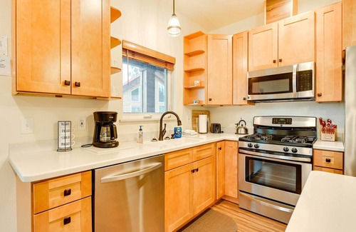 Soldotna Cabin | Soldotna Fishing Cabin ~ Half-Mi to Kenai River!