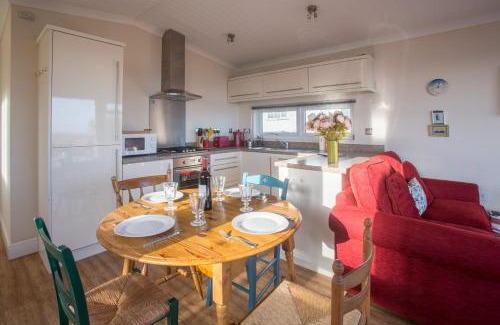 Leiston House | Sole Bay View