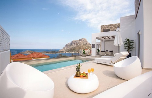 Mirties Villa | Sole | Mia Anasa - Luxury Suites