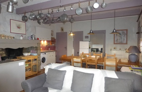 Saint-Hilaire-de-Brethmas Apartment | Soleil Lotus Gîte aux Pieds des Cévennes