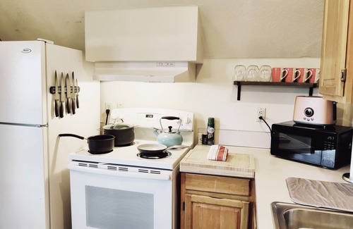 Central Area Apartment | Soleil Salem- extended stays, free laundry, garden
