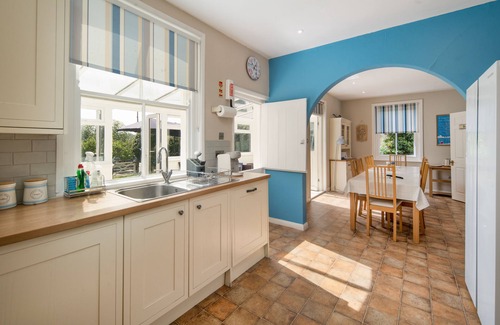 Yarmouth House | Solenta is a luxury coastal, pet friendly 5 bedroom house situated in Yarmouth.