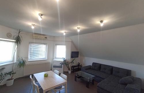 Soroksar-Ujtelep Apartment | Solid Apartmans