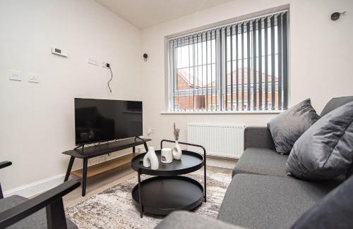 Doncaster Apartment | Solid Mirror Modern Riverside Home, Doncaster