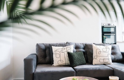 Solihull House | Solihull Luxury Home 5 Bed 5 Bathrooms